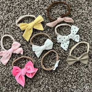 8 bows, Mebie baby and Quincy Mae